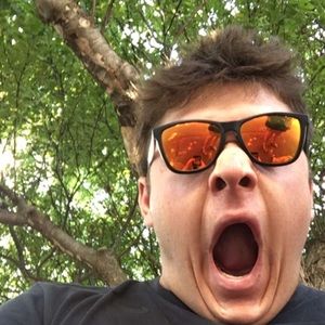 Meet your Posher, Blake