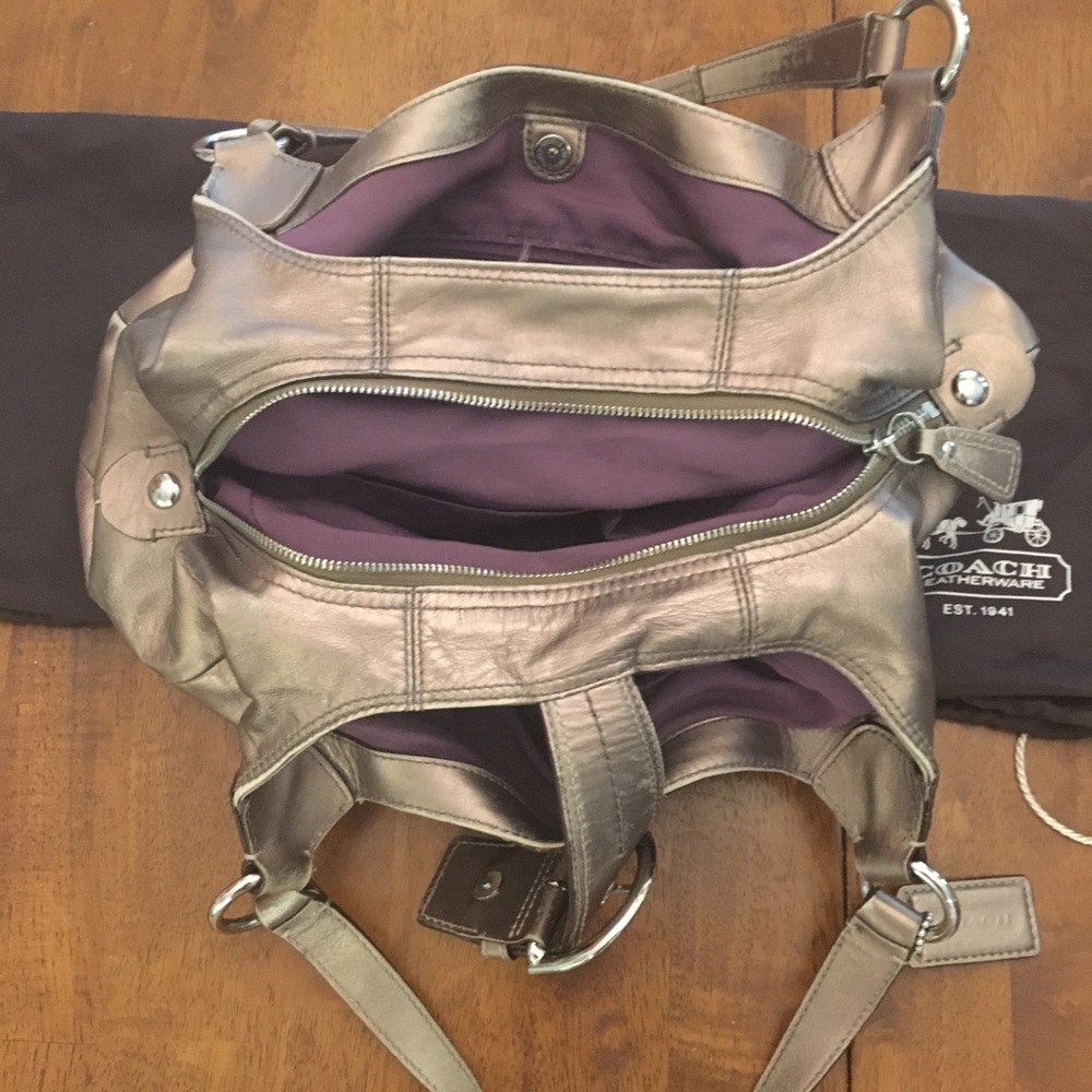 Authentic Coach Purse - Picture 4 of 8