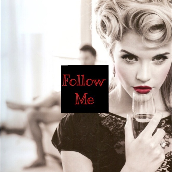 This Way! Follow Me! - Picture 2 of 2