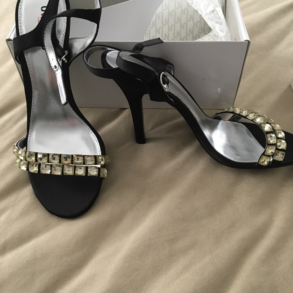 Black satin embellished dressy sandals Size 9 NEW