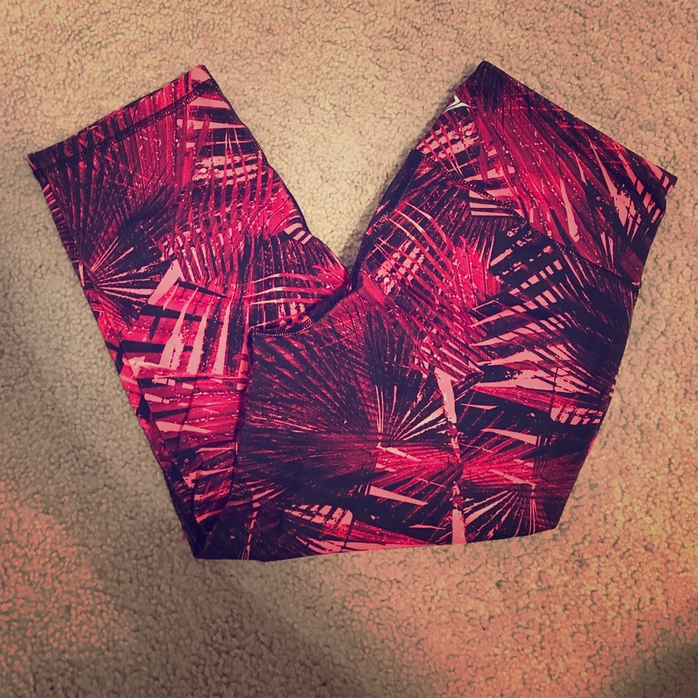 Old Navy active crops