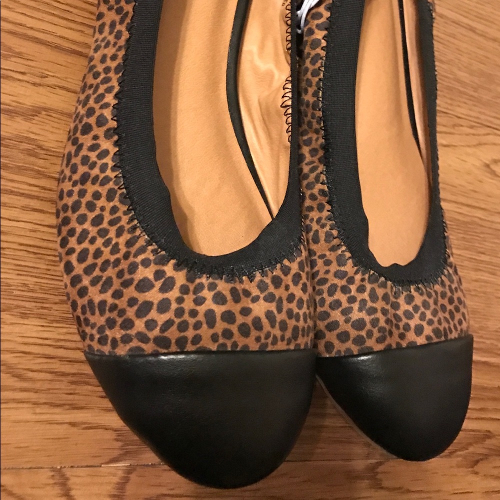 NWOT Merona Leopard and Black flats Size 7.5