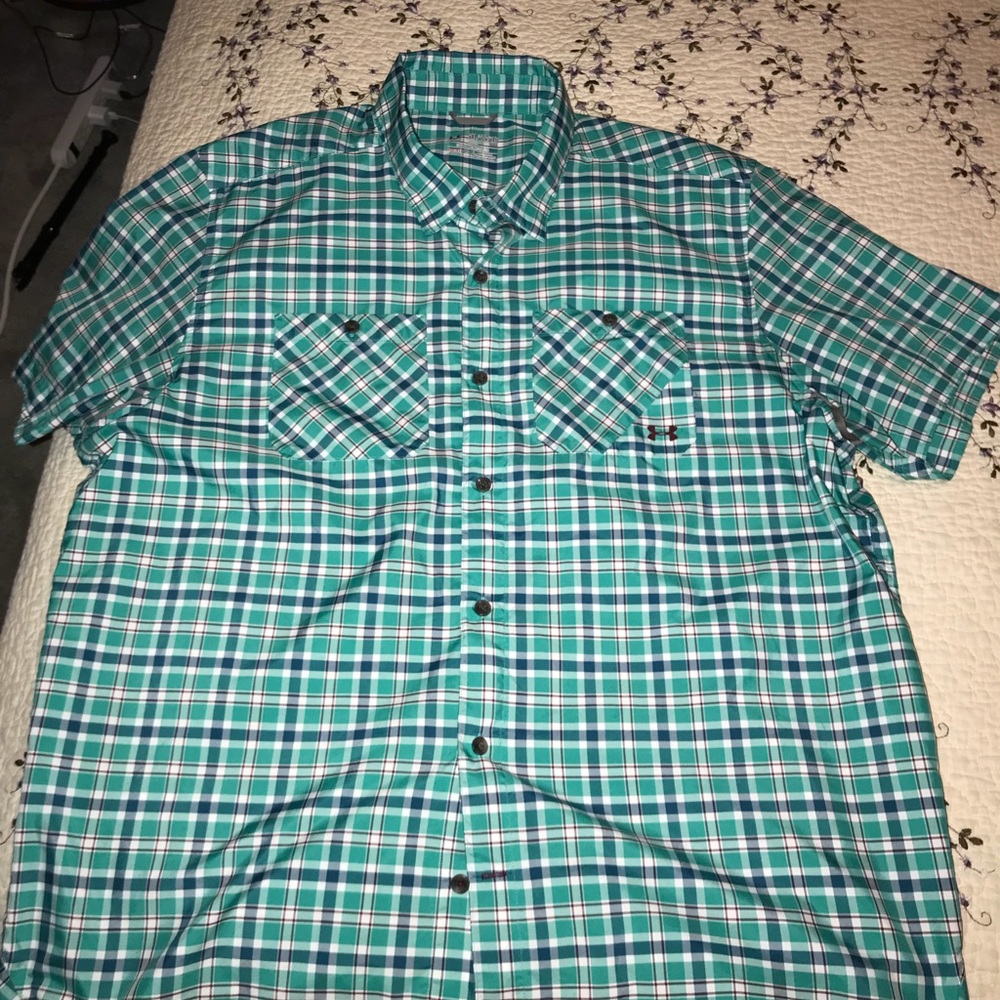 Under Armour Heat Gear button up shirt