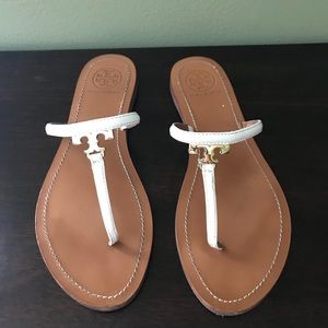 White “T” Tory Burch Sandals