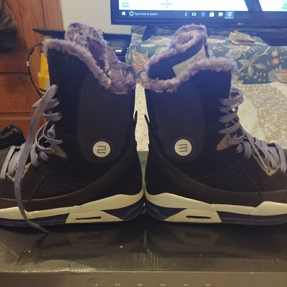 Jordan fur boots