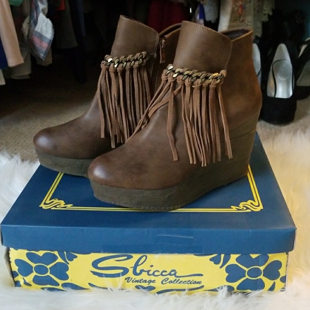 On Trend Wedge Tassel Ankle Boot