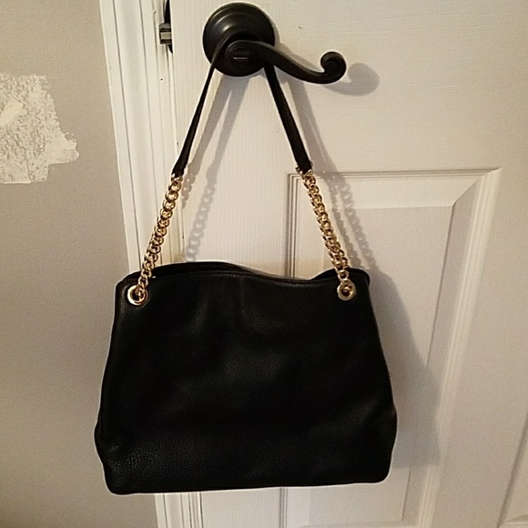 Michael Kors Jet Set Chain Bag in Black - Picture 2 of 5