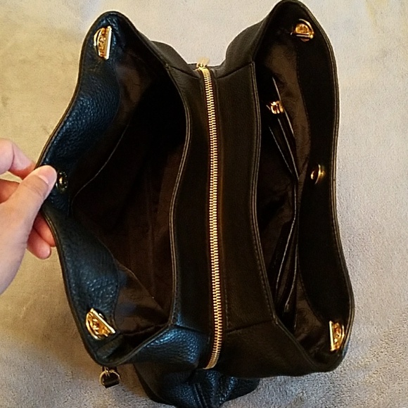 Michael Kors Jet Set Chain Bag in Black - Picture 4 of 5