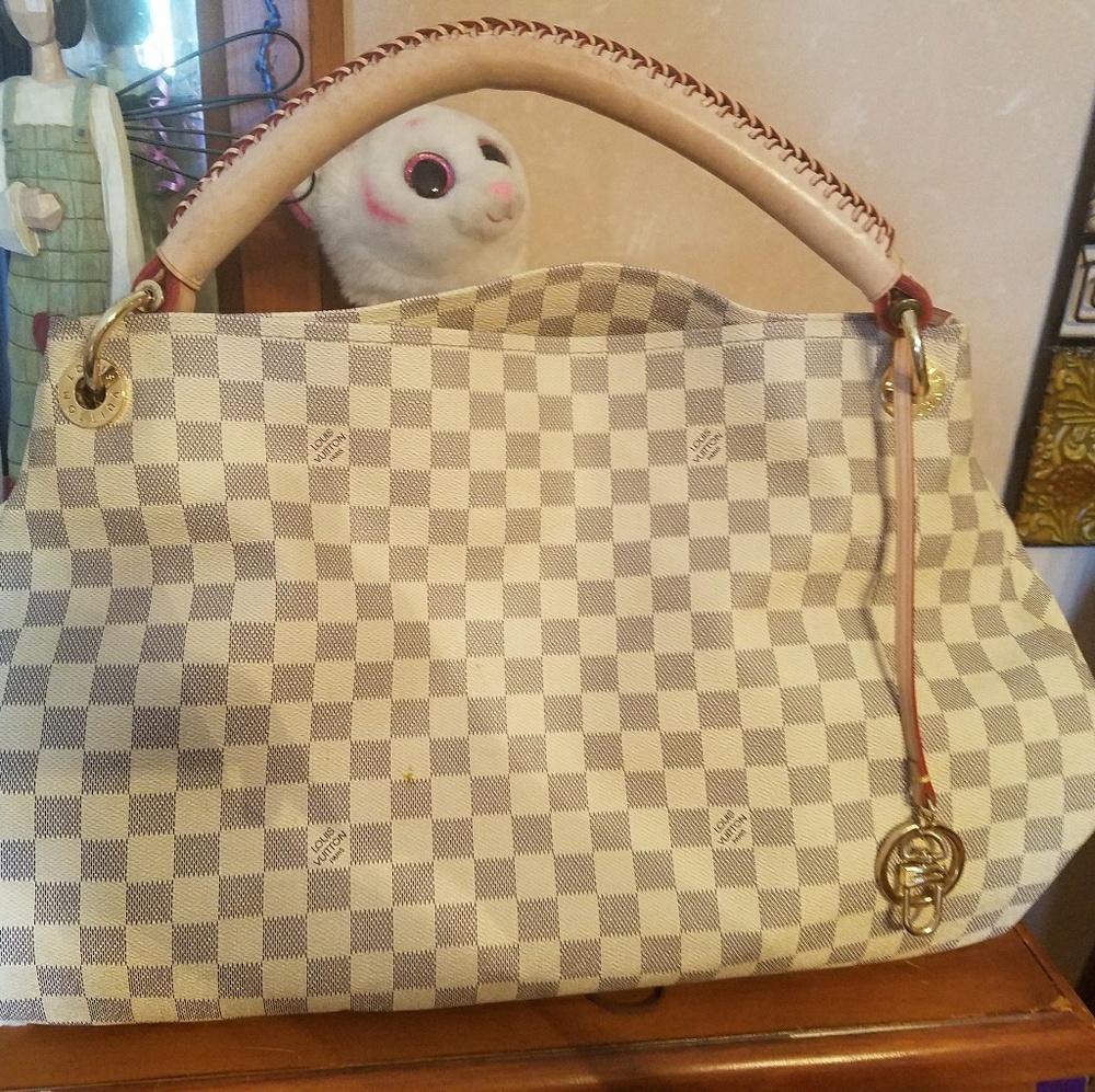Louis Vuitton Handbag