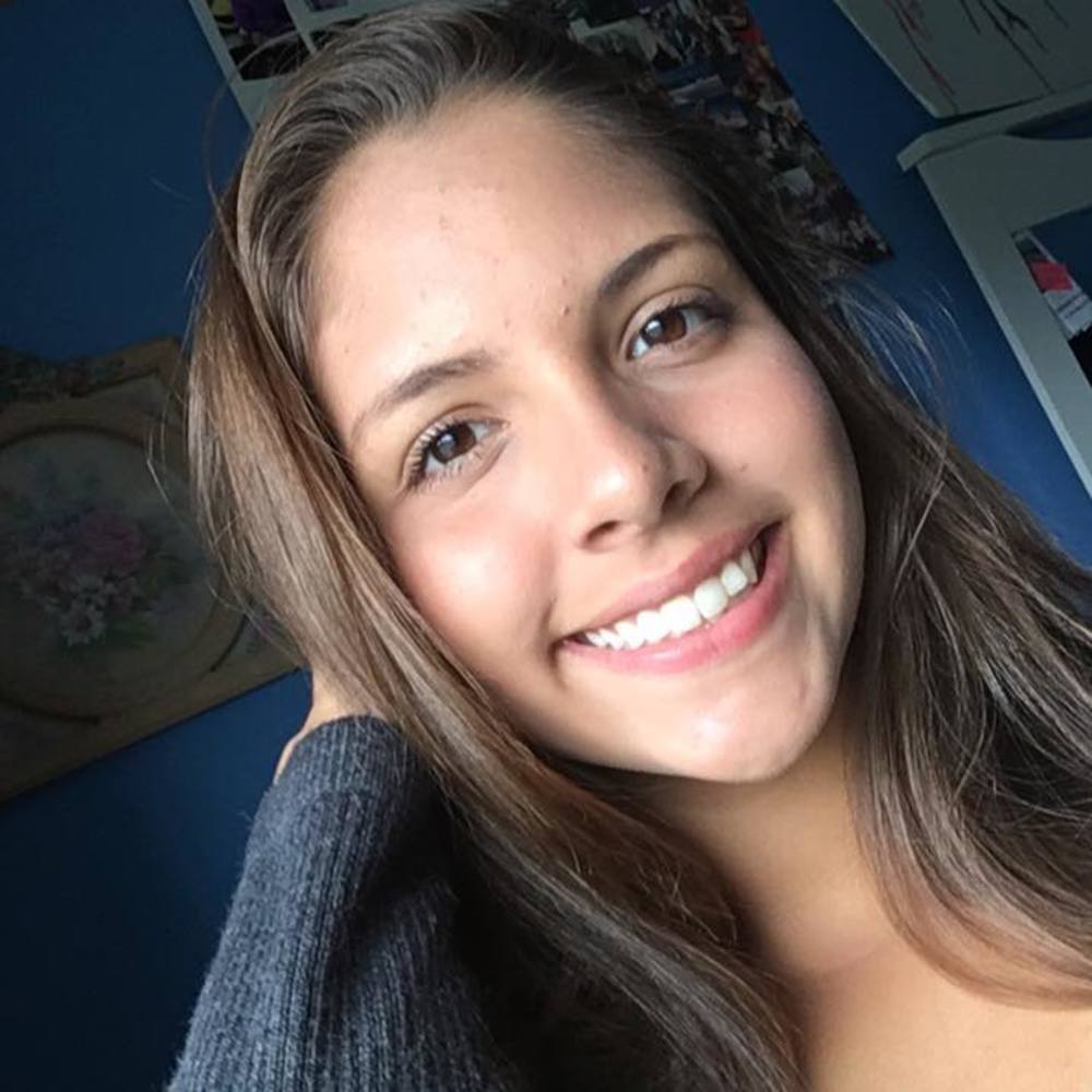 Meet your Posher, Selena