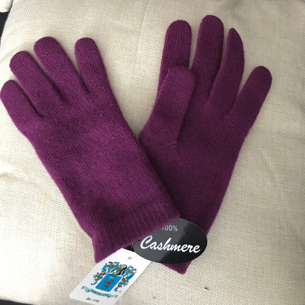 Cashmere winter gloves