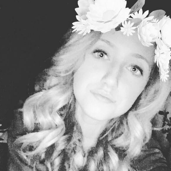 Meet your Posher, Peyton - Picture 1 of 1