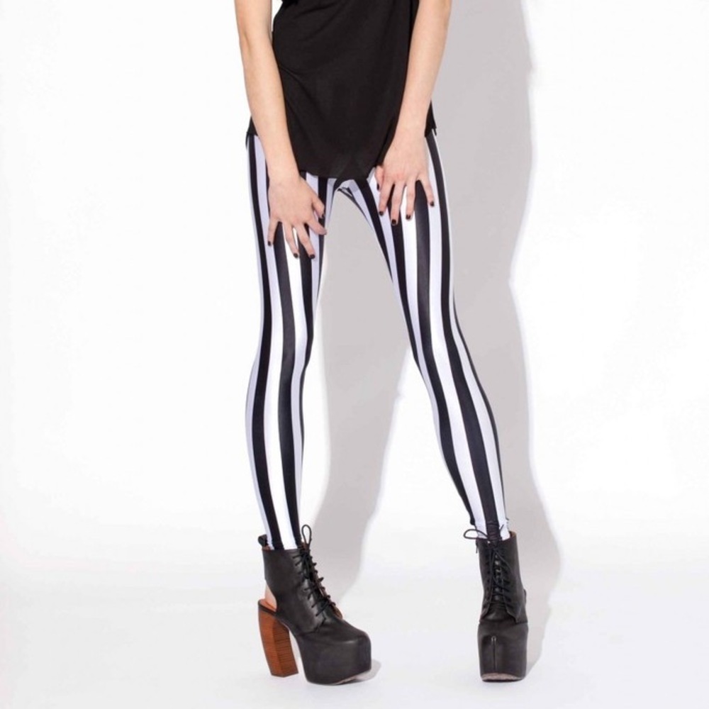 Black milk leggings ☠️ small