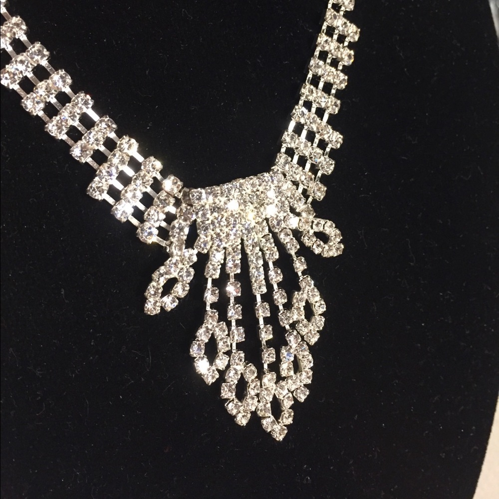 Total Rhinestone Fashion Necklace - Picture 2 of 5