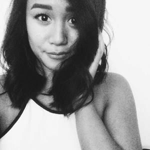 Meet your Posher, Caitlin