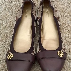 Coach flats