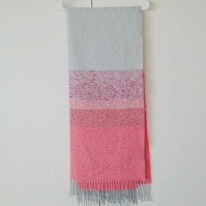 Gap ombre scarf