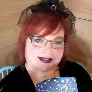 Meet your Posher, Suzie