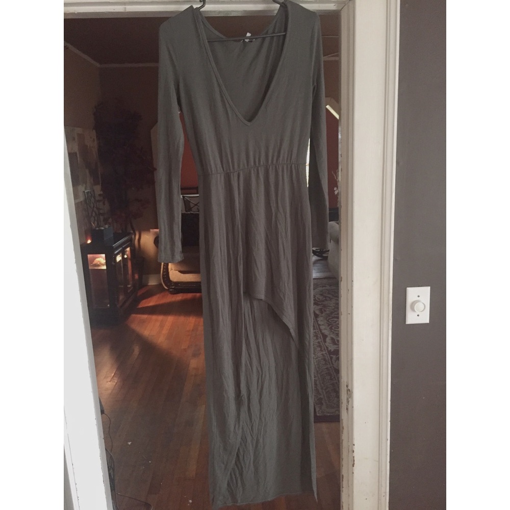 Tobi Long Sleeve fitted high low