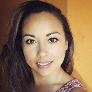 Meet your Posher, Twana