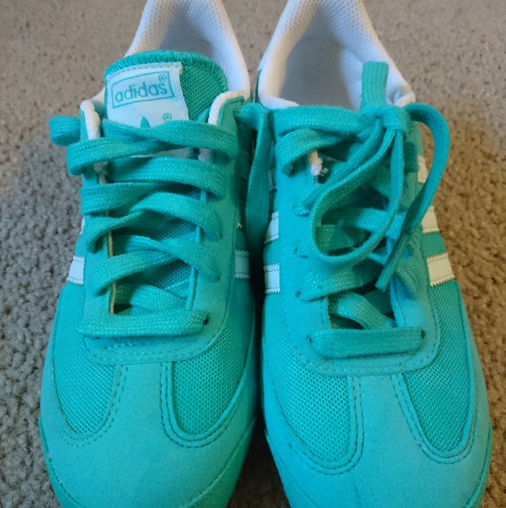 Aqua Adidas shoes kids 4.5 women's 6-6.5