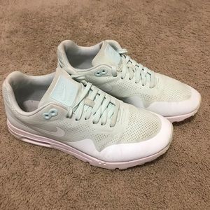 Mint Nike Airs