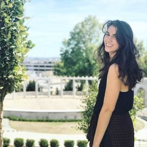 Meet your Posher, Emily