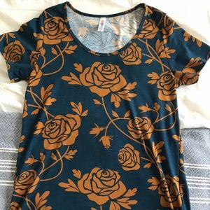Lularoe floral classic T