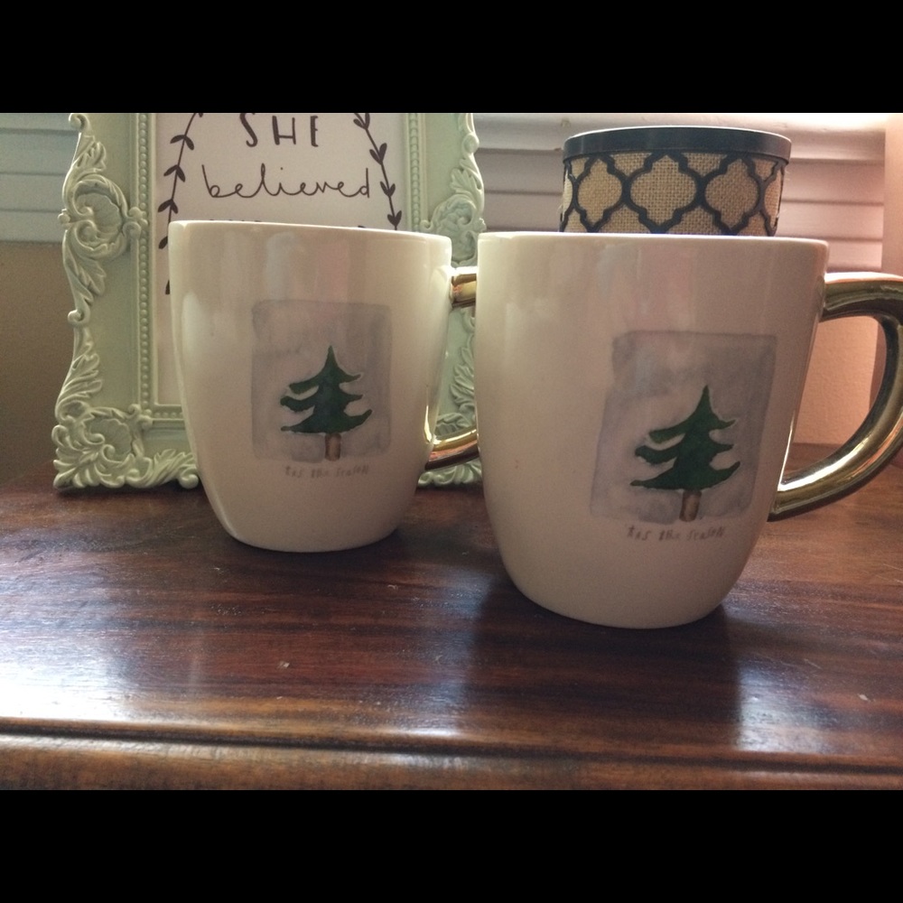 Rae Dunn 'Tis the season mug set