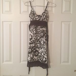 Size small brown and white flower dress!