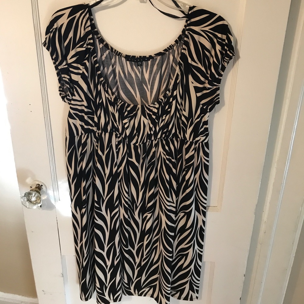 Women’s dress