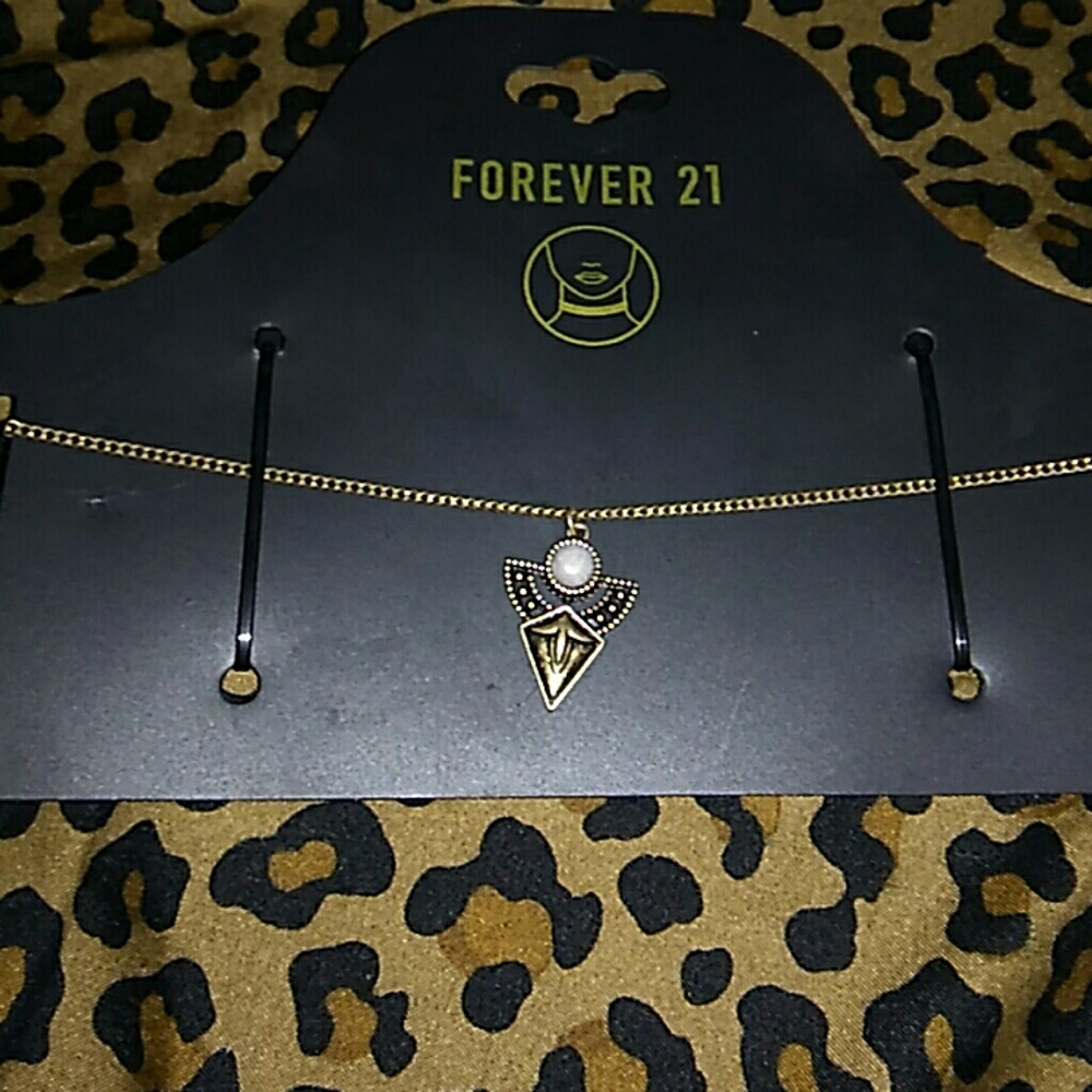 Forever 21 necklace