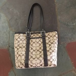 Coach tote. Very gently used EXCELLENT condition