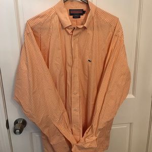 Vineyard Vines sport shirt