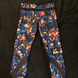 Lululemon Workout Crops (8)