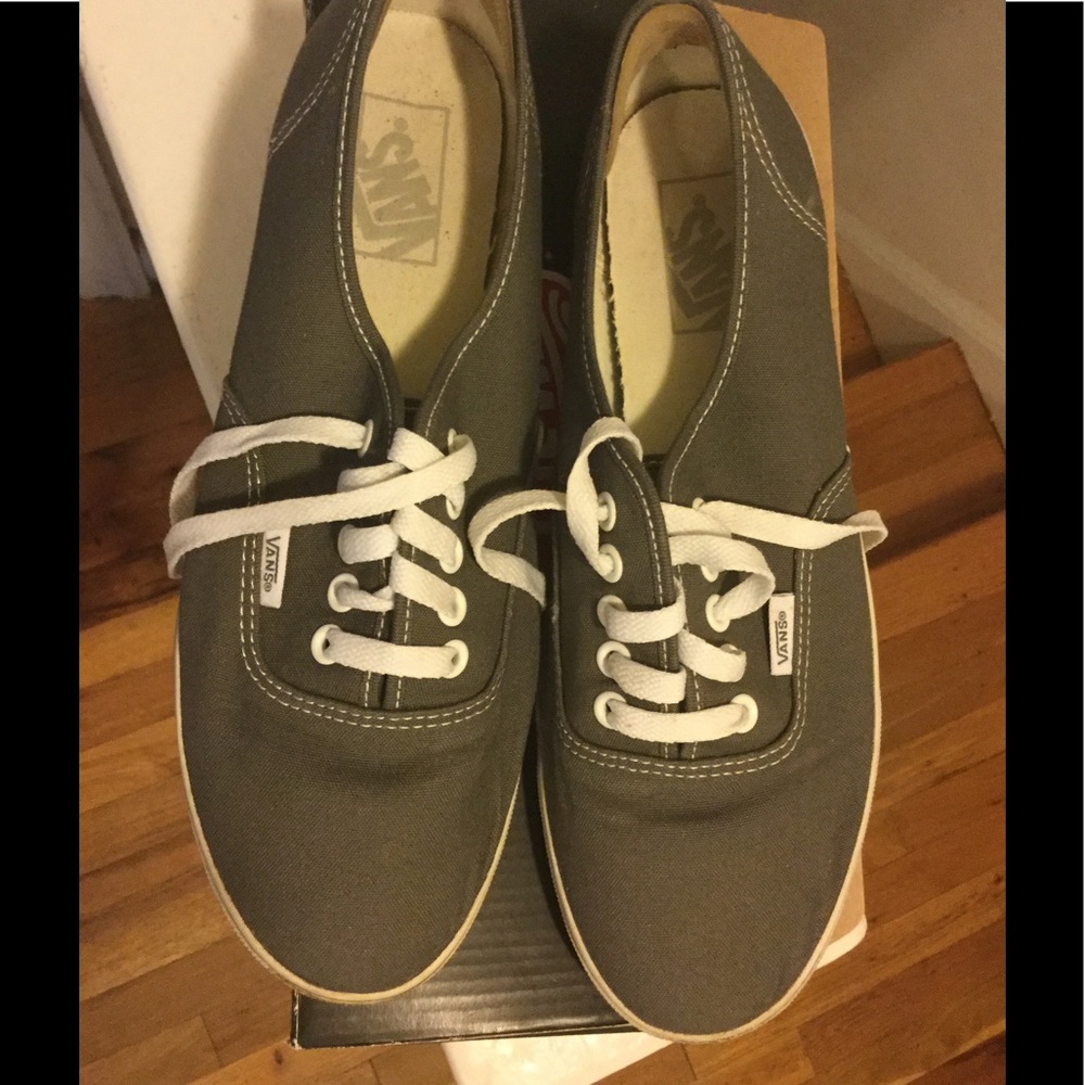 Women Vans Lo Pro Canvas Sneakers