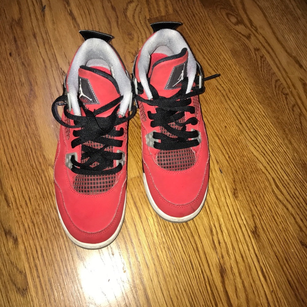 Jordan 4 Toros