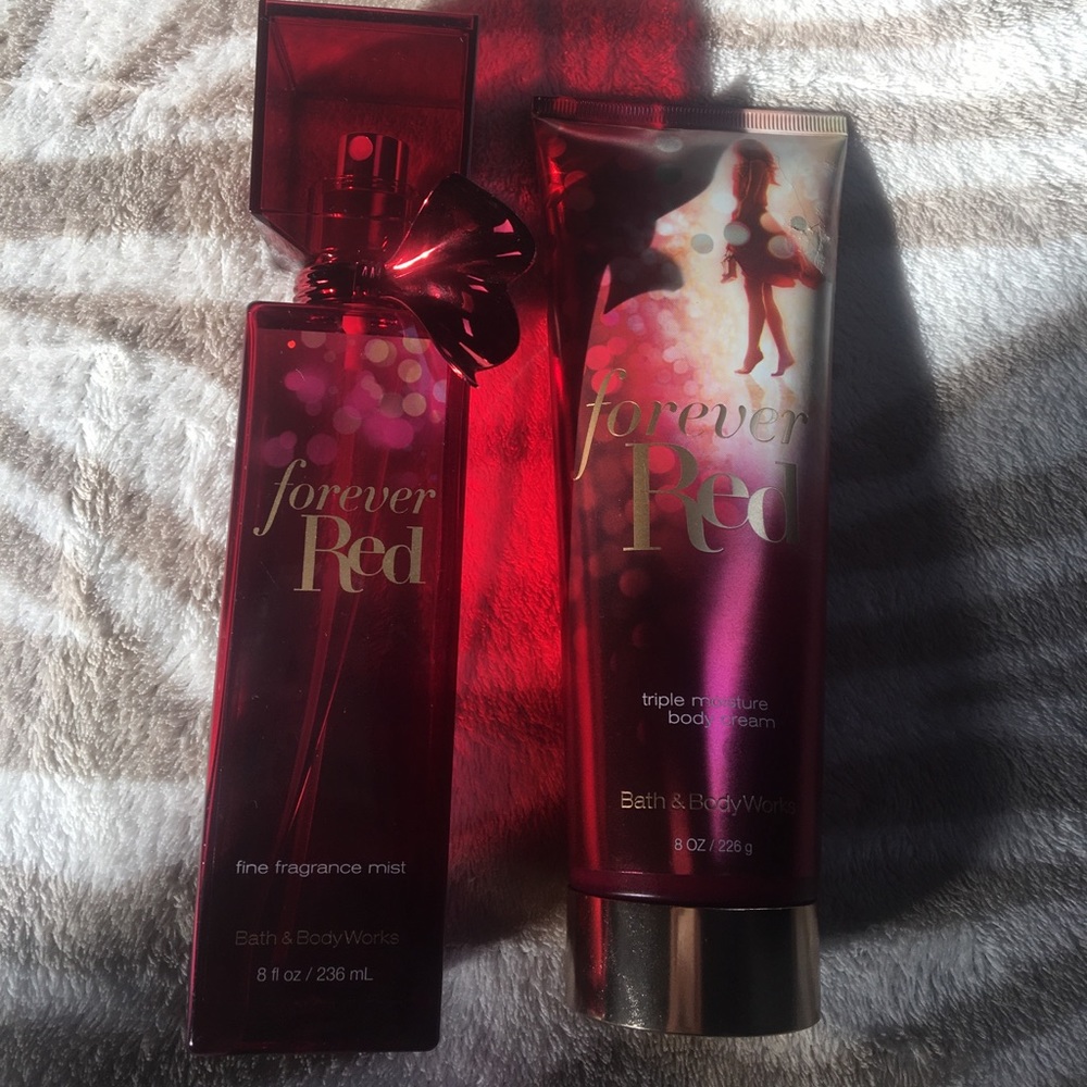 Bath & body works FOREVER RED