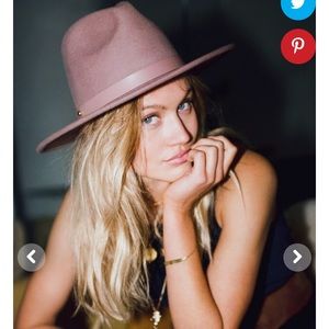 The Flyer Lack of Color Fedora