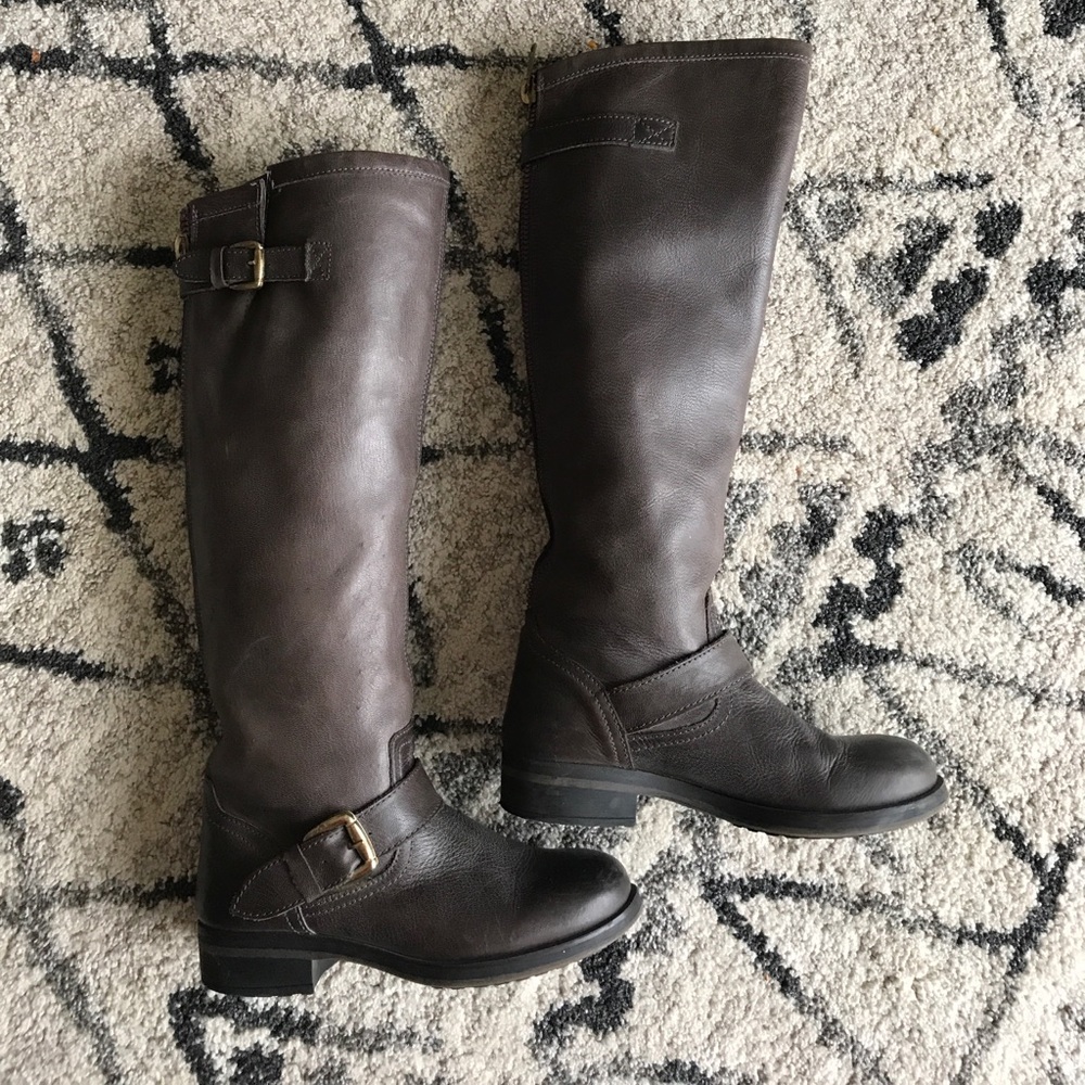 Steve Madden Lindley Zip Boots