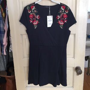 🆕 with tags. Zara mini dress