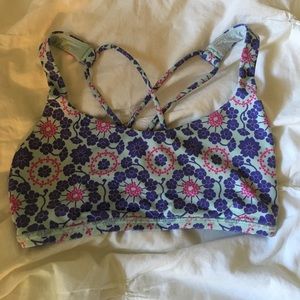 Lululemon free to be bra