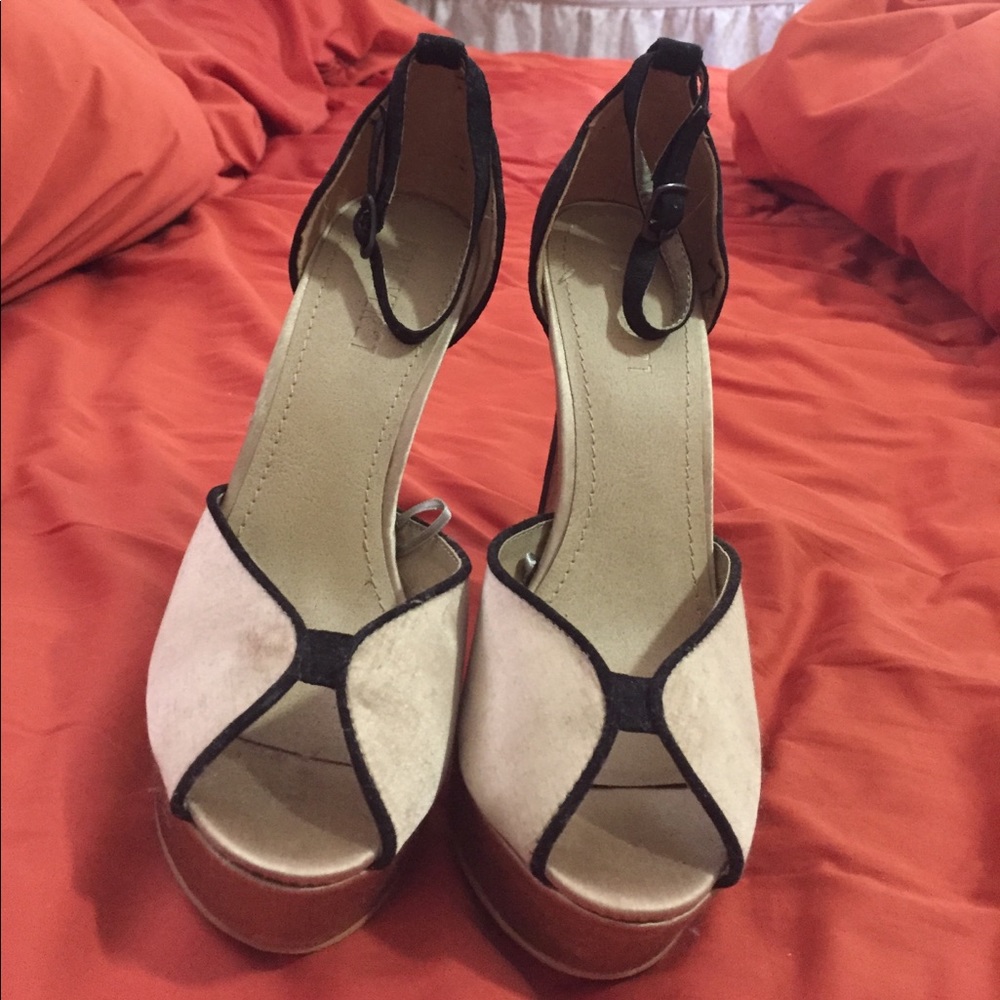 Size 7 heels