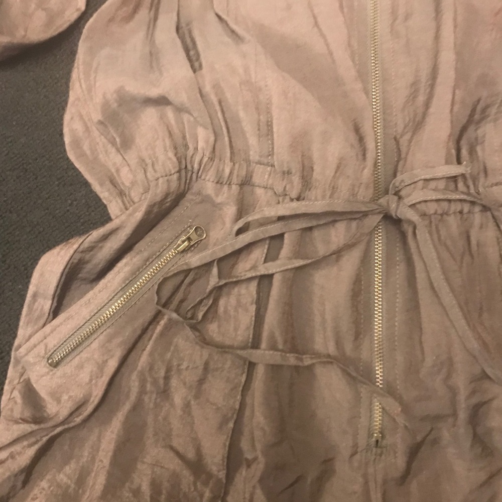 Romper - Picture 2 of 4