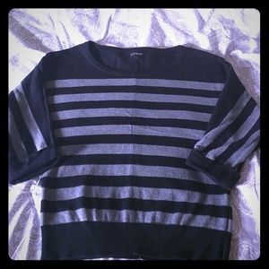 🍁EXPRESS Comfy loose fitting sweater sz S🍁