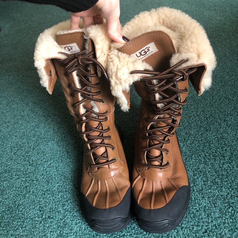UGG “Adirondack” Winter Boot - Size 8