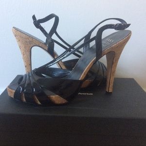 Saks Fifth Avenue patent leather 9