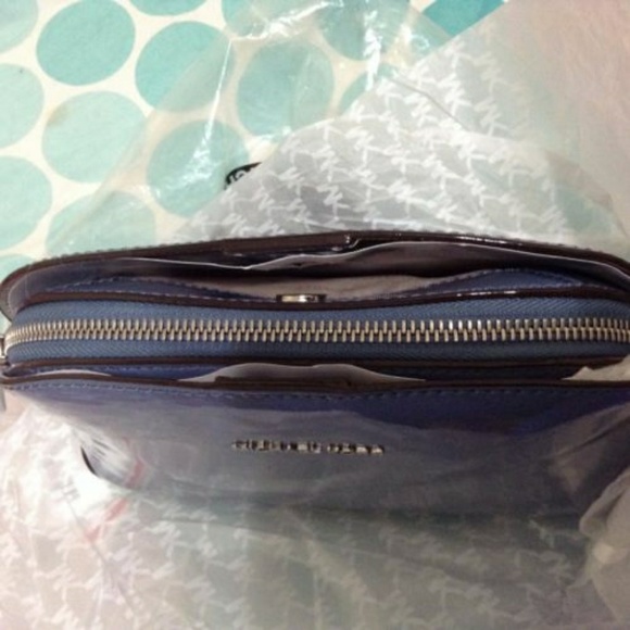 💝💝💝HOST PICMichael Kors Studio  Medium Dome Mes - Picture 5 of 8