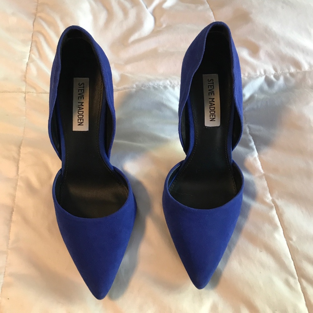 Steve Madden Varsityy Blue Suede pumps size 7.5