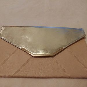 Envelope clutch